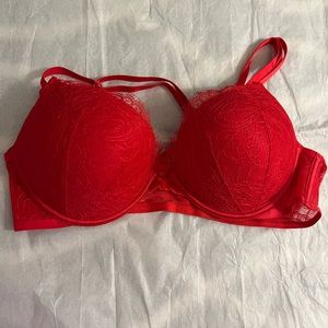 Ver sexy VS lace push up bra!